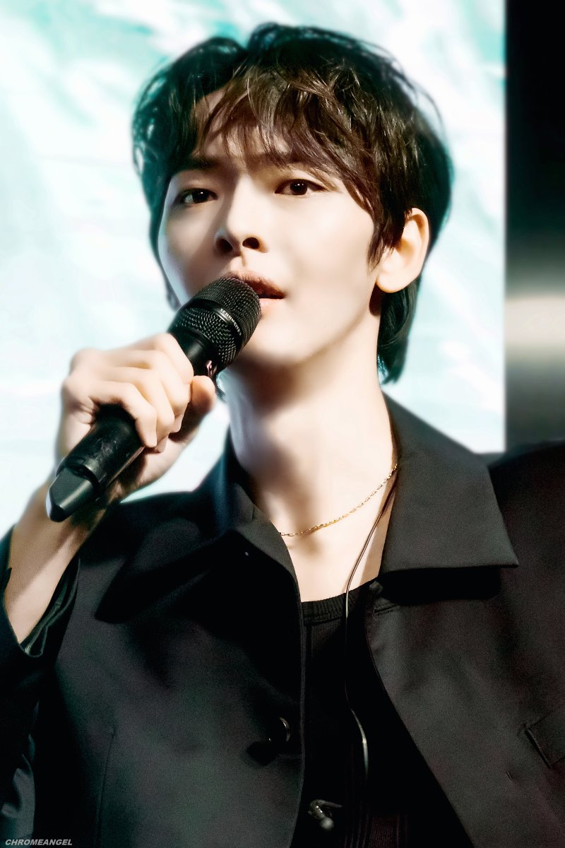 251101 KB Fan meet up, H-Stage, Seoul
#OnlyOneOf #온리원오브 #オンリーワンオブ #KB #규비