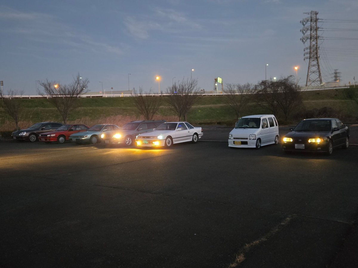 一瞬ですが昨日お邪魔していました。 今年の車関連の集まりはもうこれ