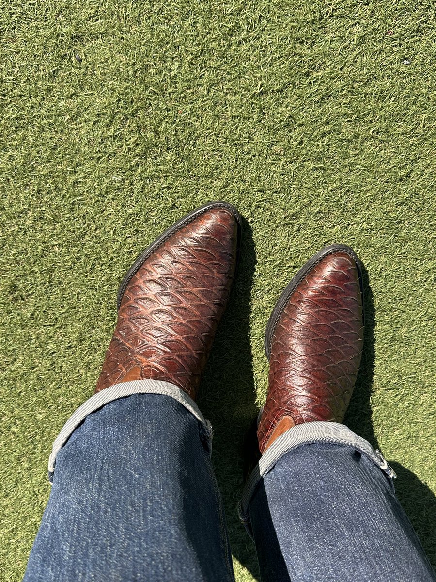 jordanlive7's tweet photo. I have a better boot collection than your dad https://t.co/JPR3YTKsKK