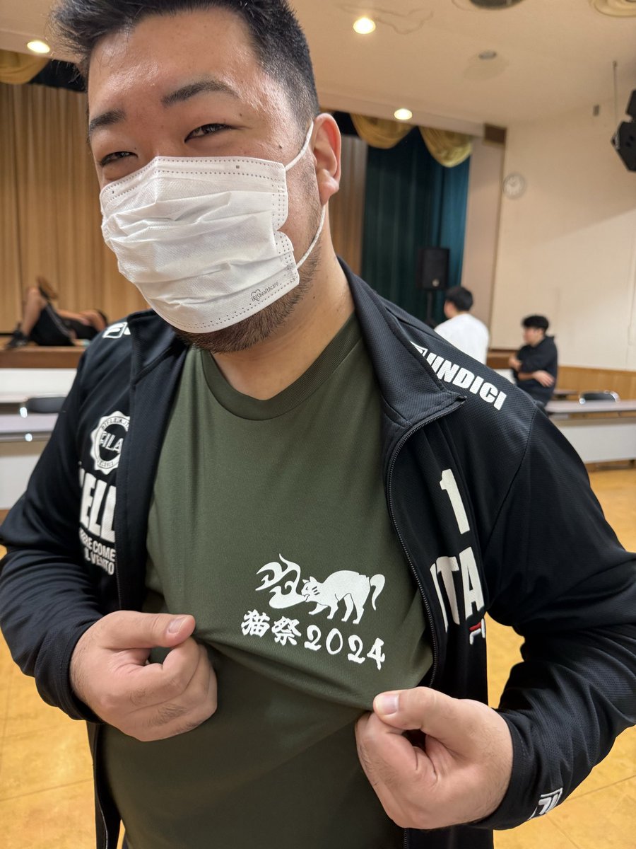 ニョー・ドーリング tweet media