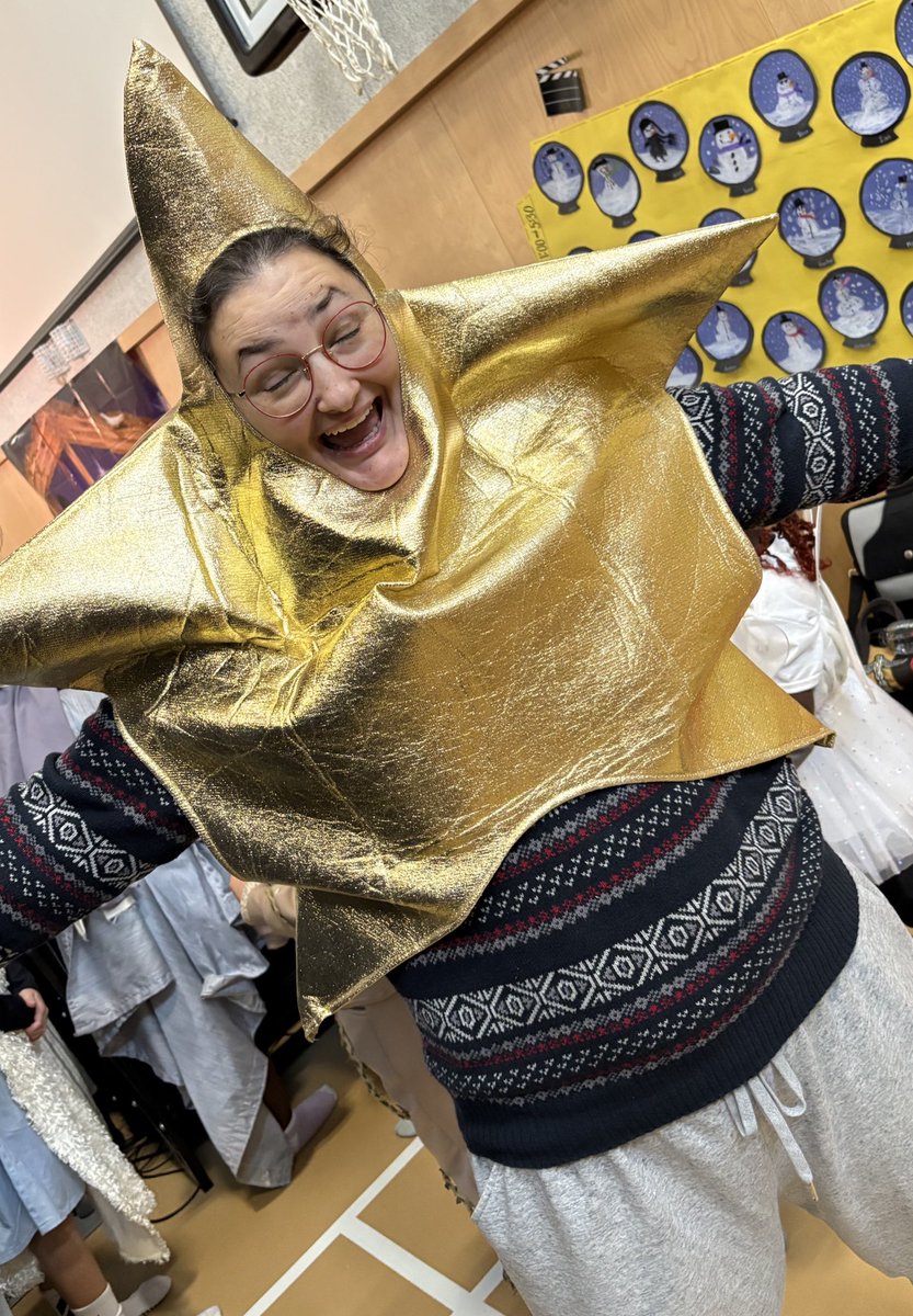 Carly, author of Apocalypse Child 🆓🍉 (she/her) tweet media