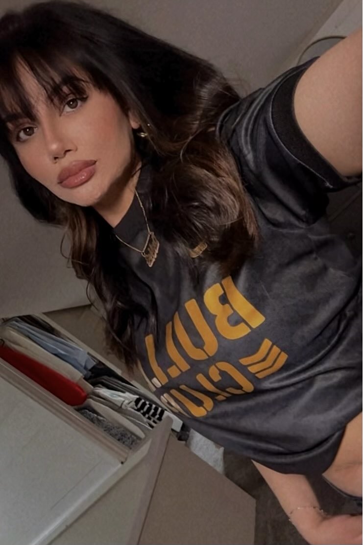 im a sucker for some good wrestling merch 🤓