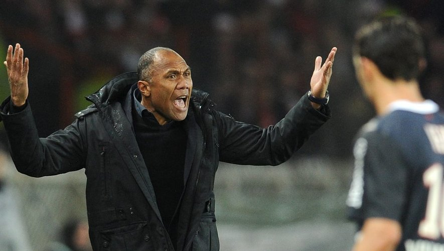 Paristeamfr's tweet image. Antoine Kombouaré chambre ! 🤣🤣🤣

"Les Marseillais, ils disent : À jamais les premiers. Mais nous, c’est vraiment : À jamais les meilleurs. Gagner 5-0 en finale de Ligue des champions, personne n’avait fait ça avant. Personne. Et moi, j’étais là."

#PSG (Le Parisien)