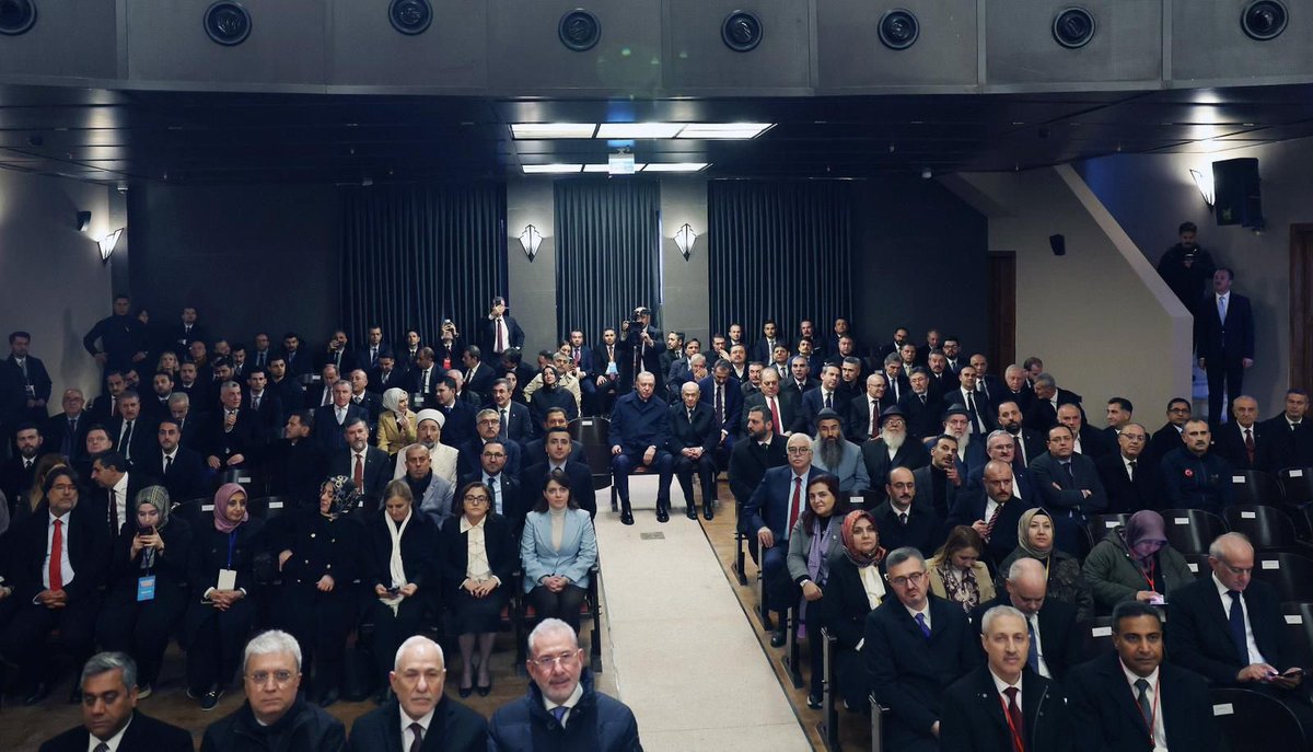 izzetdemir64's tweet photo. Hizmeti Geçenlerden Allah razı olsun 
#AsrınLideriErdoğan https://t.co/xHIRWlt3qe