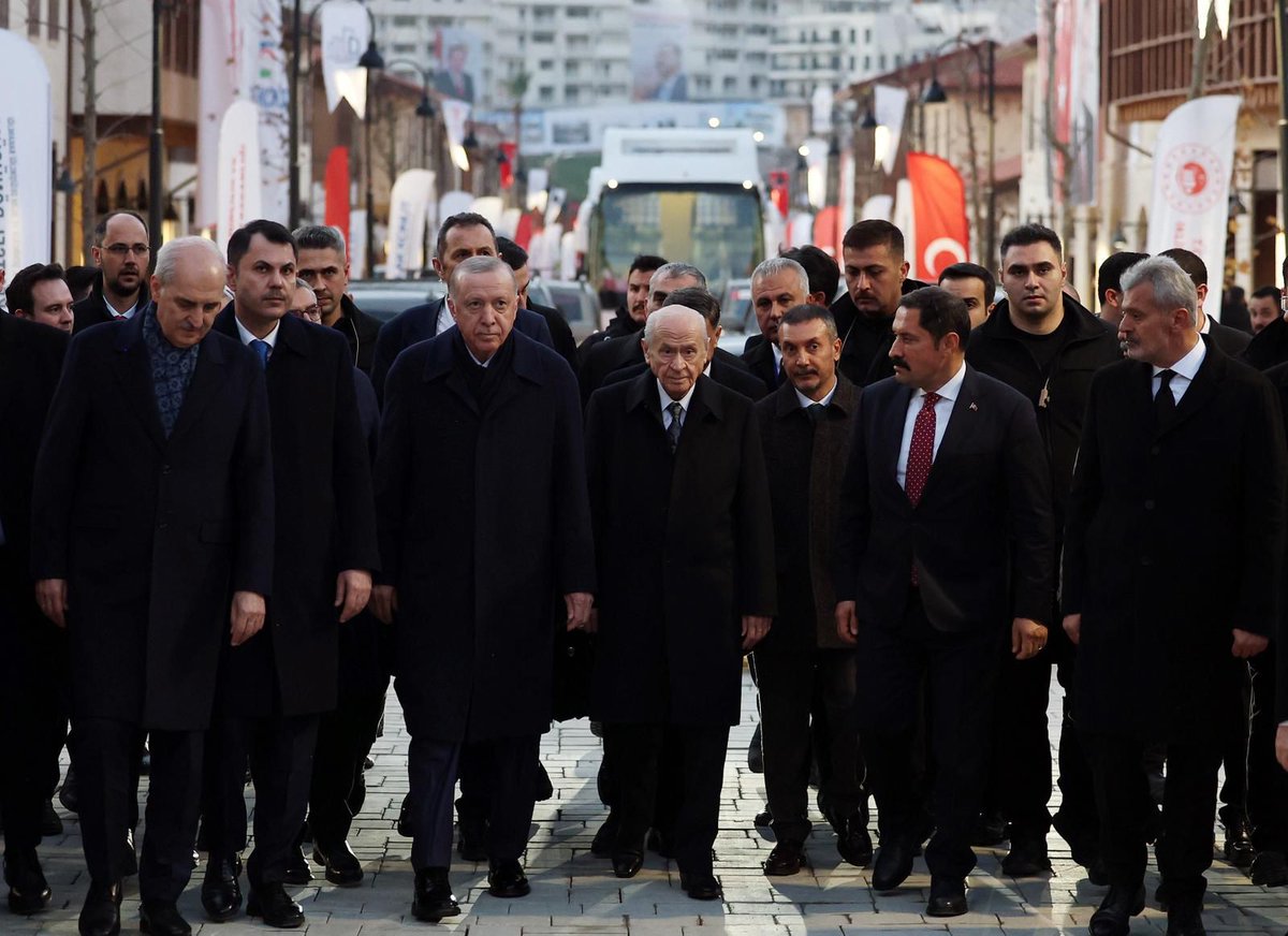 TakkeliSuvari's tweet photo. #AsrınLideriErdoğan . https://t.co/k4E6ovkRHr