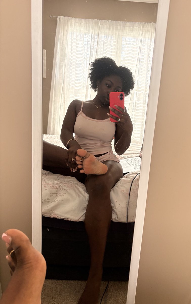 keep spending that christmas bonus on my soles