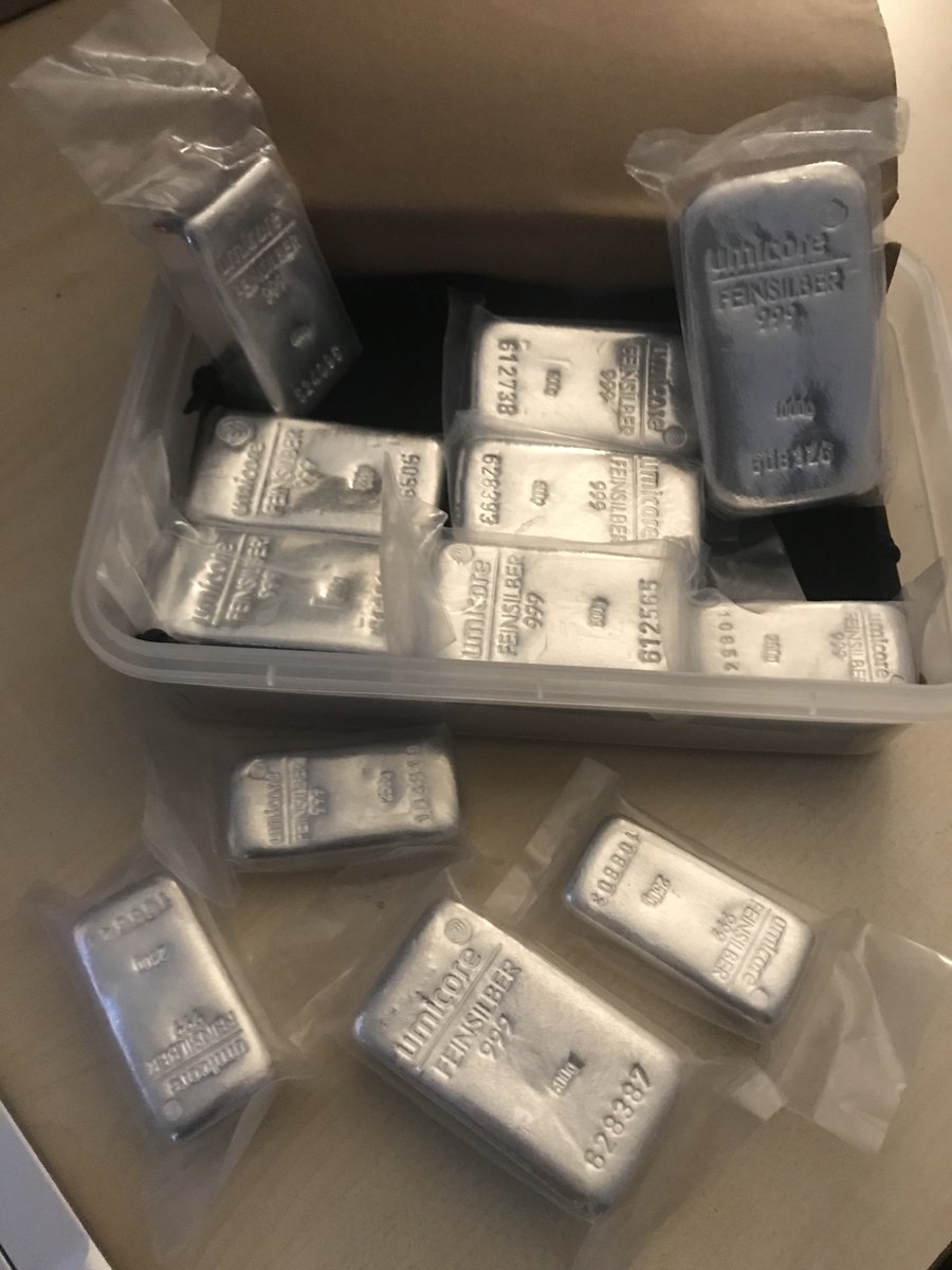 BrokerHalal's tweet image. Have a great weekend. Enjoy the ride .. #Silver #XAGUSD #XAGEUR #Silversqueeze #Zilver #Broker #Halal #Commodities #Umicore @UmicoreGroup