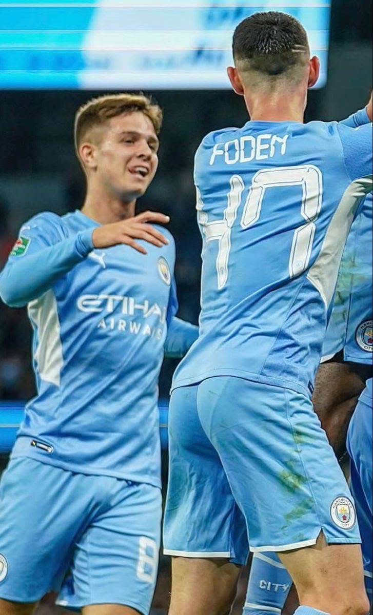 Footylads tweet media