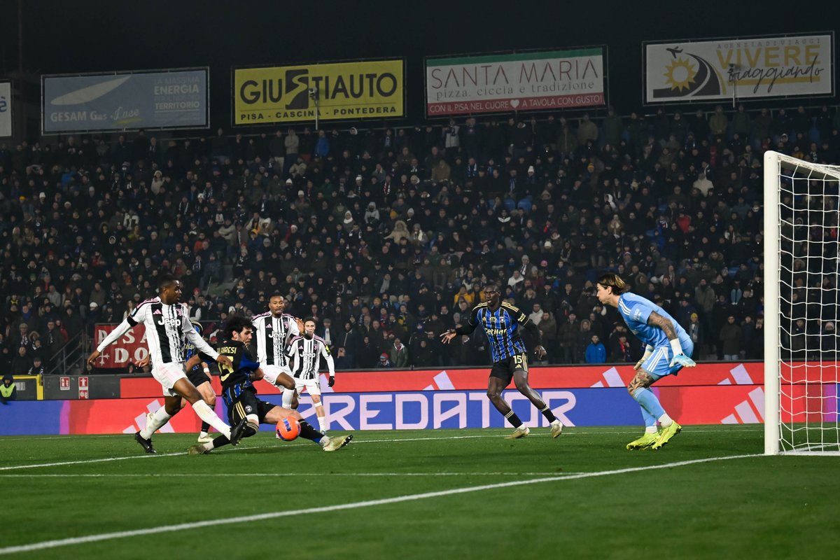 피사 vs 유벤투스 경기 장면