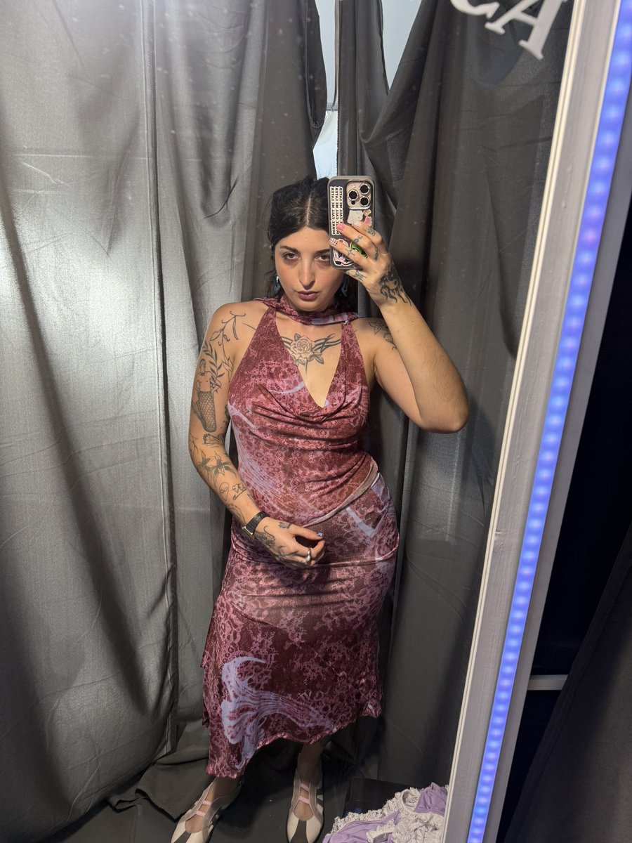 Mistress Moon 💰⛓️🧸💦🦶 tweet media