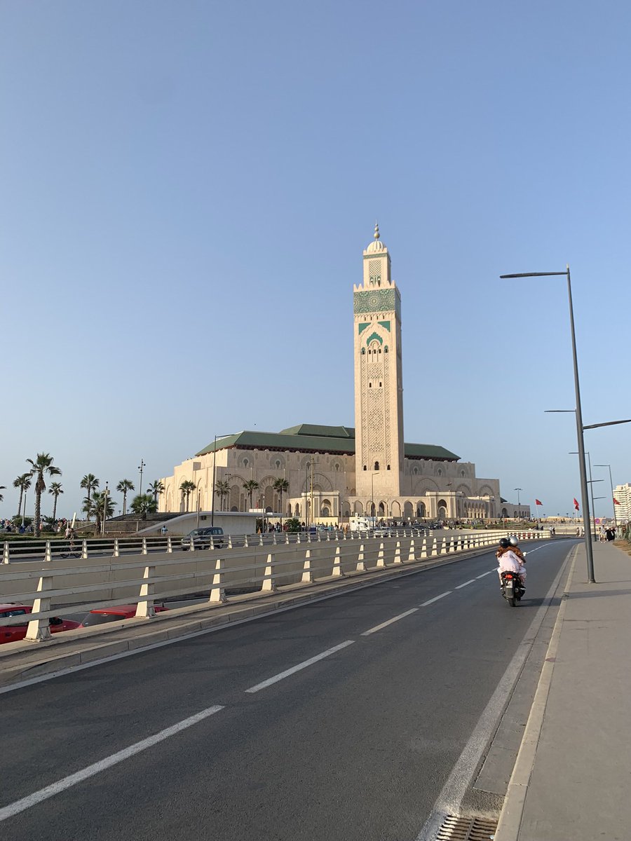 nazahett's tweet image. heureusement qu’on a ça à casa c’t très beau