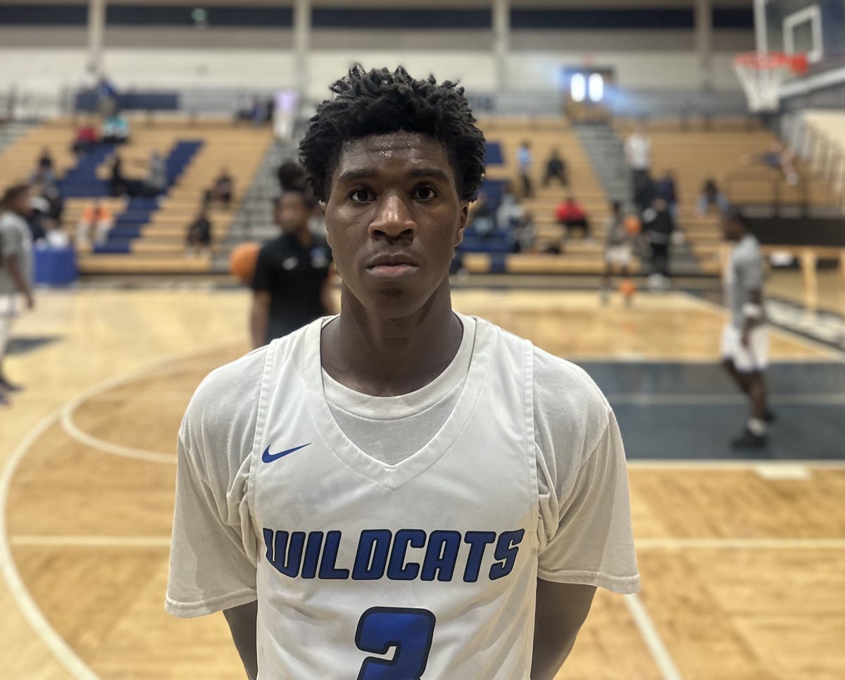 hoopseen's tweet image. FINAL:
@Nawarriorhoops – 52
@LGHSMBB – 55

Locust Grove improves to 11–1 after holding off North Atlanta in a close win at @LemonStClassic. GCSU commit Tyler Jones (@Ty2fye__ ) turned in a solid performance with 13 points, highlighted by a nasty two-hand poster. His versatility…