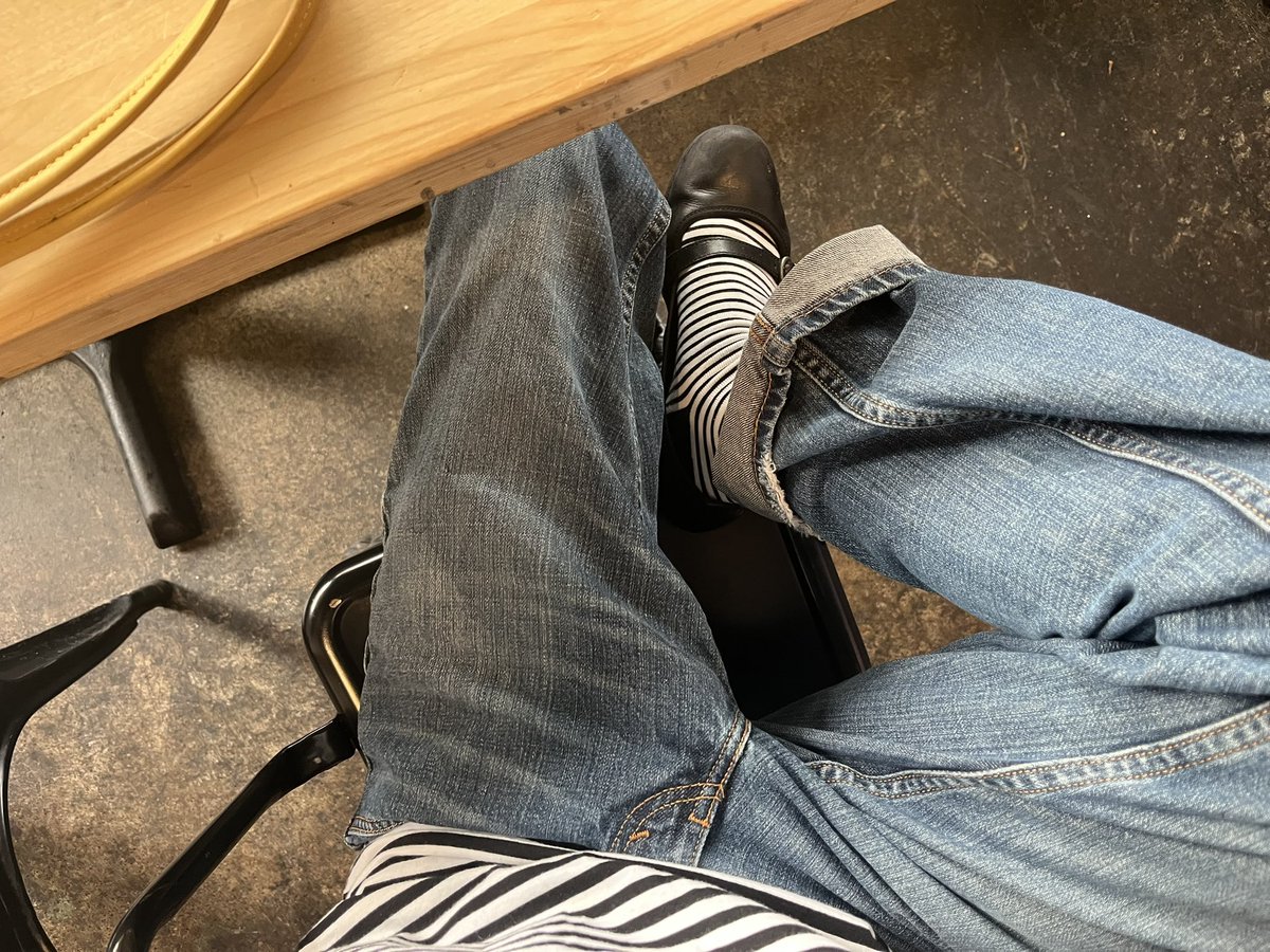 pegasusonfilm's tweet image. i like when my socks match my outfit
