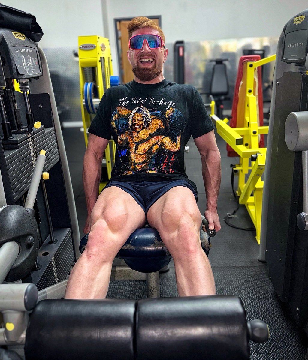 justgal_'s tweet image. If the 80s had the Stud-O-Meter, this would be the Gold Standard. Stay lean, stay tight, stay MINT. 🦵🏼😎
#ItsGal #WWE #80sAesthetic