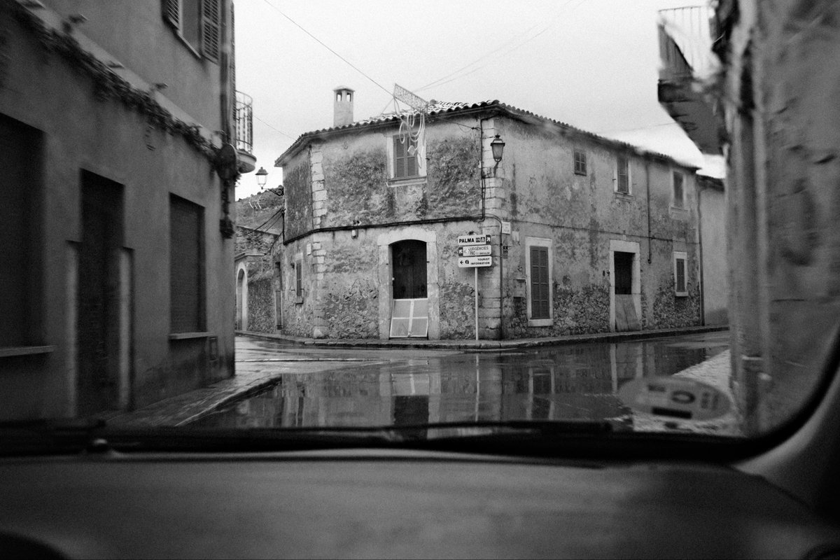 usaps's tweet image. DAY27
251227
X-H2SVOIGTLÄNDER 27MMULTRON
ONLYFRGMT BW RECIPESETUP LOCKED
STRAIGHT OUT OF CAMERANO EDITS
FRAGMENT STYLE.FRGMT x HIROSHI RECIPE RUNNING NAKED ON THE SENSOR
FUCKED-UP B&amp;amp;W MOMENTS
APHOTOEVERY DAY IN DEC.
#FRGMT31
#FUJIFILMXH2S
#VOIGTLANDER27MM
#FRGMTBW
#FUJIFILM
#BNW