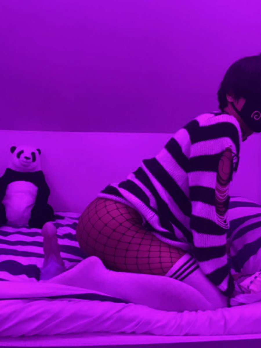 LewdAlty's tweet image. What do u think happend after this pic was taken? 🤔