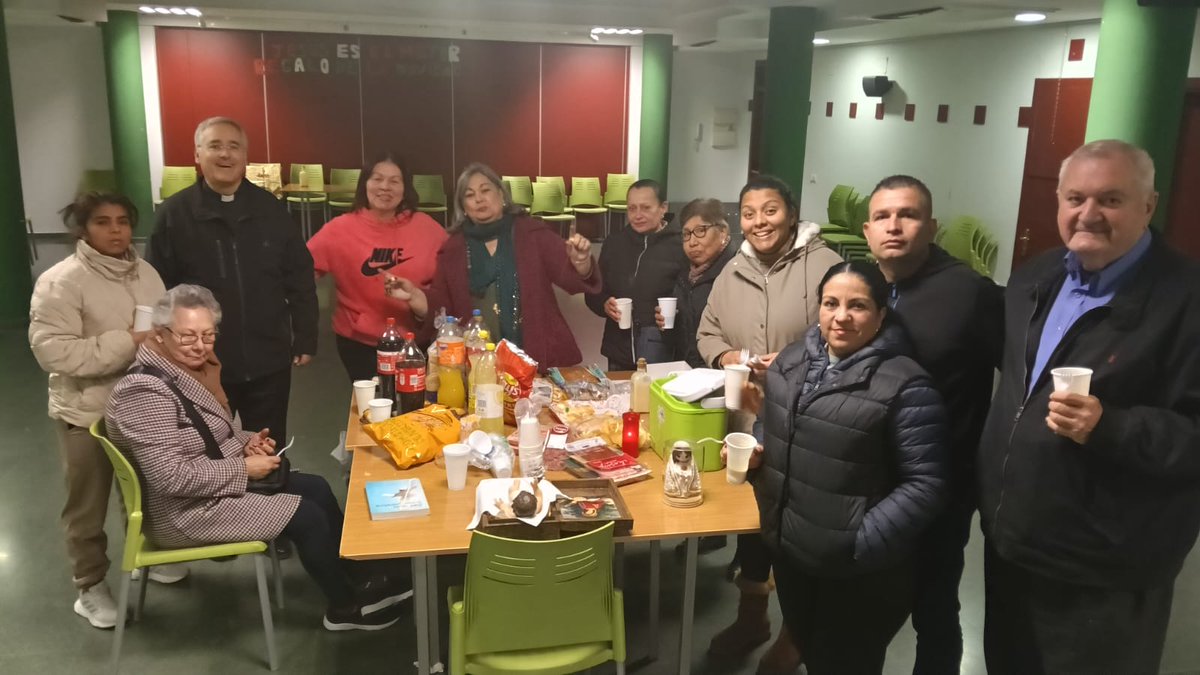 ParroquiaYepes's tweet photo. 2ª Reunión para dialogar sobre los temas del Sínodo Diocesano con el grupo de inmigrantes de nuestra Parroquia de #Yepes
@architoledo
@SinodoToledo
#SinodoDiocesano #Tema2 #IglesiaDeTiaTira https://t.co/iMCja1BM7j