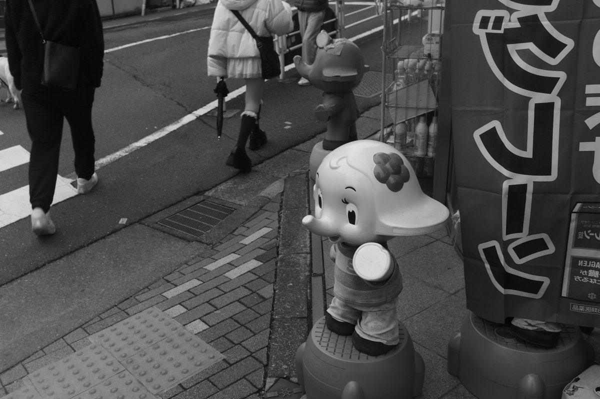 090oooo's tweet image. 【街角スナップ】
Leica M Monochrom＋SUMMILUX-M f1.4/35mm ASPH