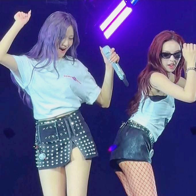 สองสาวแทกุกดูม่วนจอยจังนะ~✌🏻💕
#CHIQUITA  #PHARITA  #BABYMONSTER