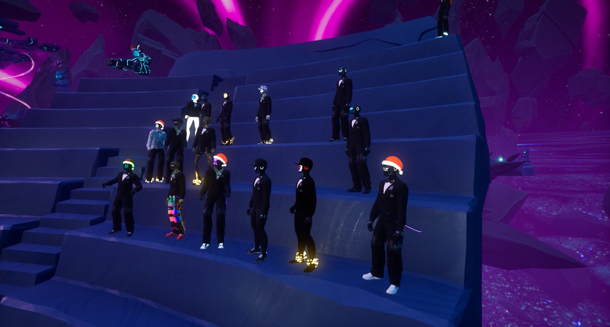 Lookin dapper in the <a href="/OthersideMeta/">Othersidemeta</a> <a href="/honeybd/">honey b.</a> <a href="/morethenhype/">HYPE</a> <a href="/MakaveliDlaCruz/">Makaveli</a>