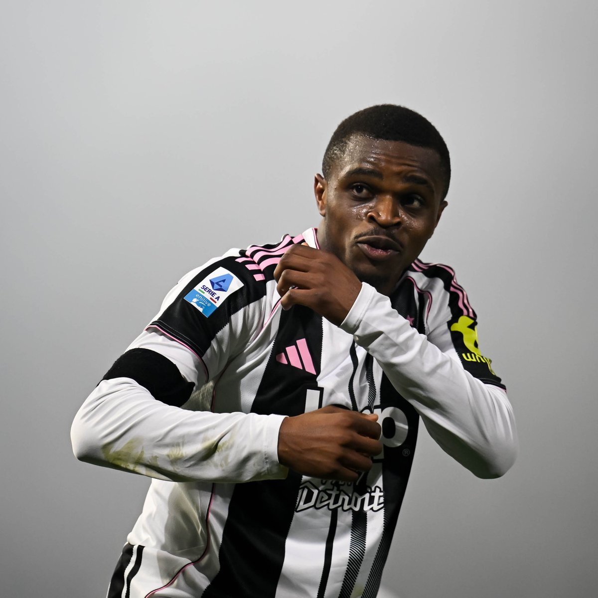 칼루루 득점 관련 이미지