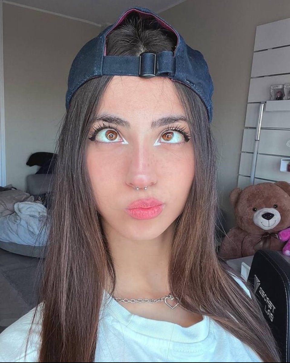 PayManScam's tweet image. Someone just sent $10 to me