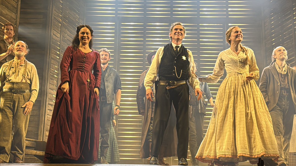 pporter2000's tweet image. Really enjoyed High Noon in the west end tonight. Both Billy Crudup &amp;amp; Denise Gough were amazing. Brilliant supporting cast also. Well worth seeing it if you get the chance