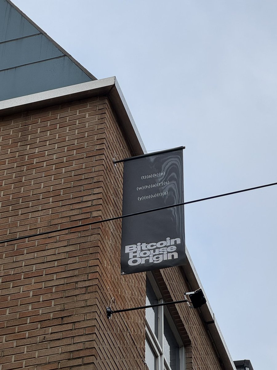 🏴Bitcoin House Origin 🗓️오픈일: 26년 1월 5일. ⚡️Bitcoin House Origin? - 비트코인스탠다드의  저자인 사이페딘 아모스가 비트코인하우스오리진을 위해 직접 큐레이션 한 Saifedean 라이브러리. - 직접 체험하는 에어갭 콜드월렛  실습 공간. - 국내외 비트코인