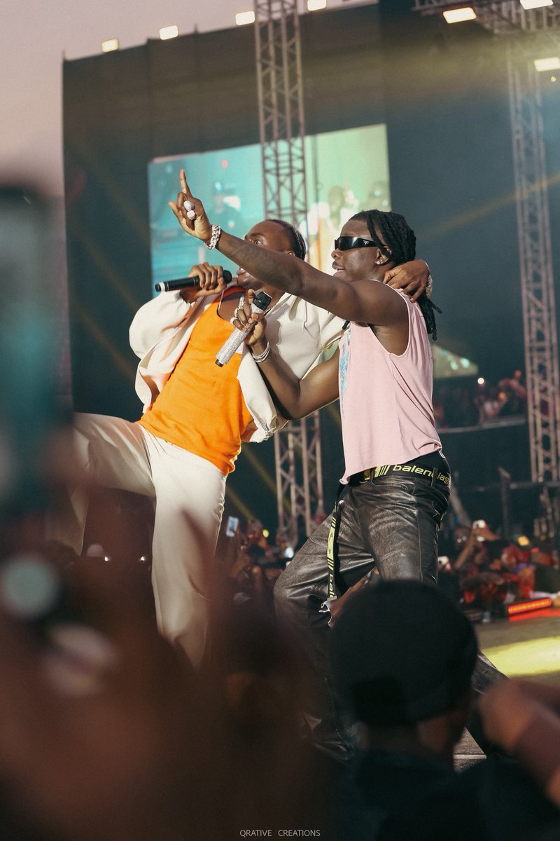 QrativeCreation's tweet photo. @stonebwoy @BurnitonMSG @kaystudios1 @BhimNativesGh @amaarae @Fameye @arathejay @Larruso_  BhimFest 10
📸 Captured by @QrativeCreation 

Cc: @BurnitonMSG @kaystudios1 @BhimNativesGh 

#Bhimfestival #BhimFestAt10 https://t.co/jRbENRclxl