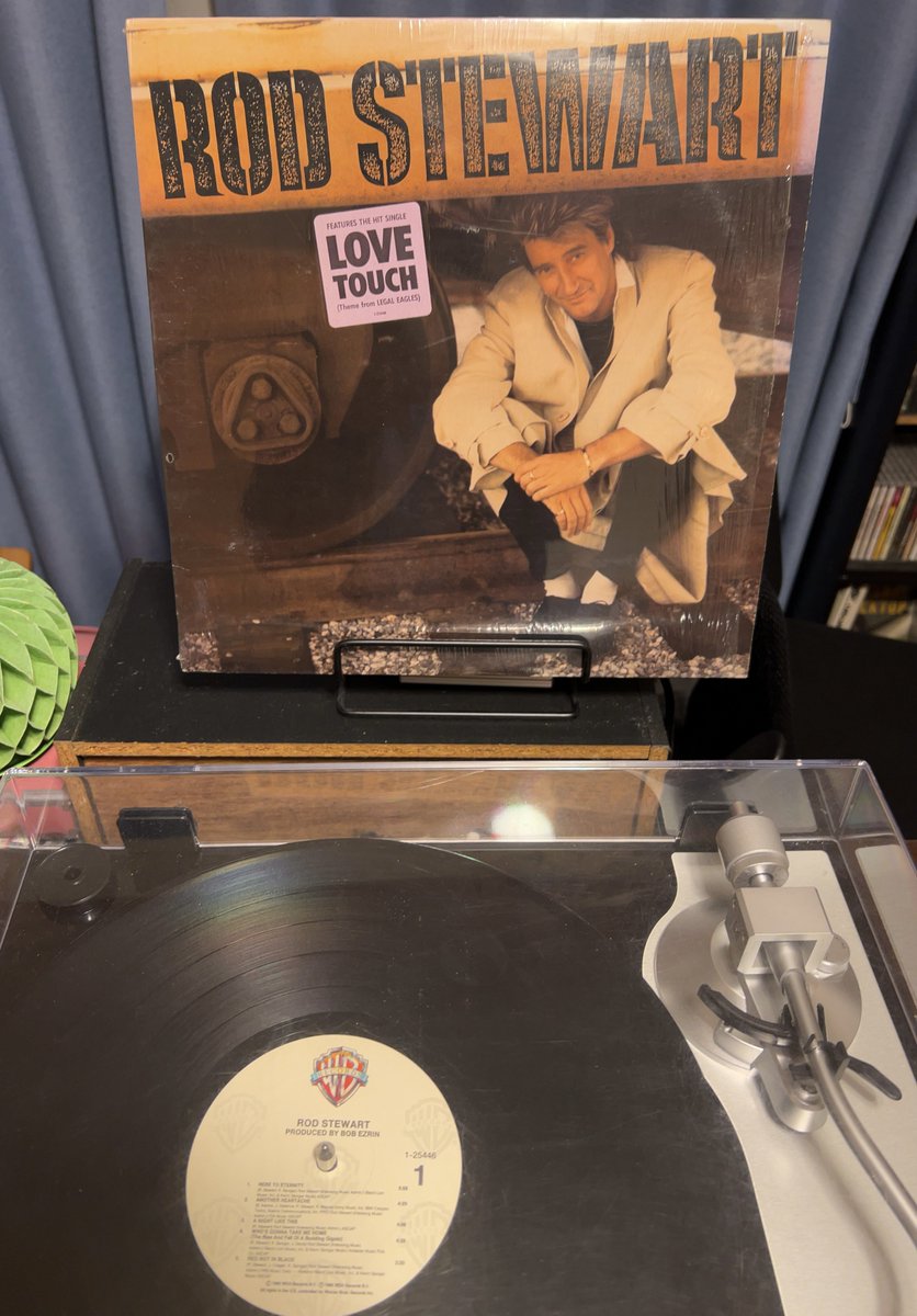 先日のレコード市の後に、いつもの店で700円で買ったロッド