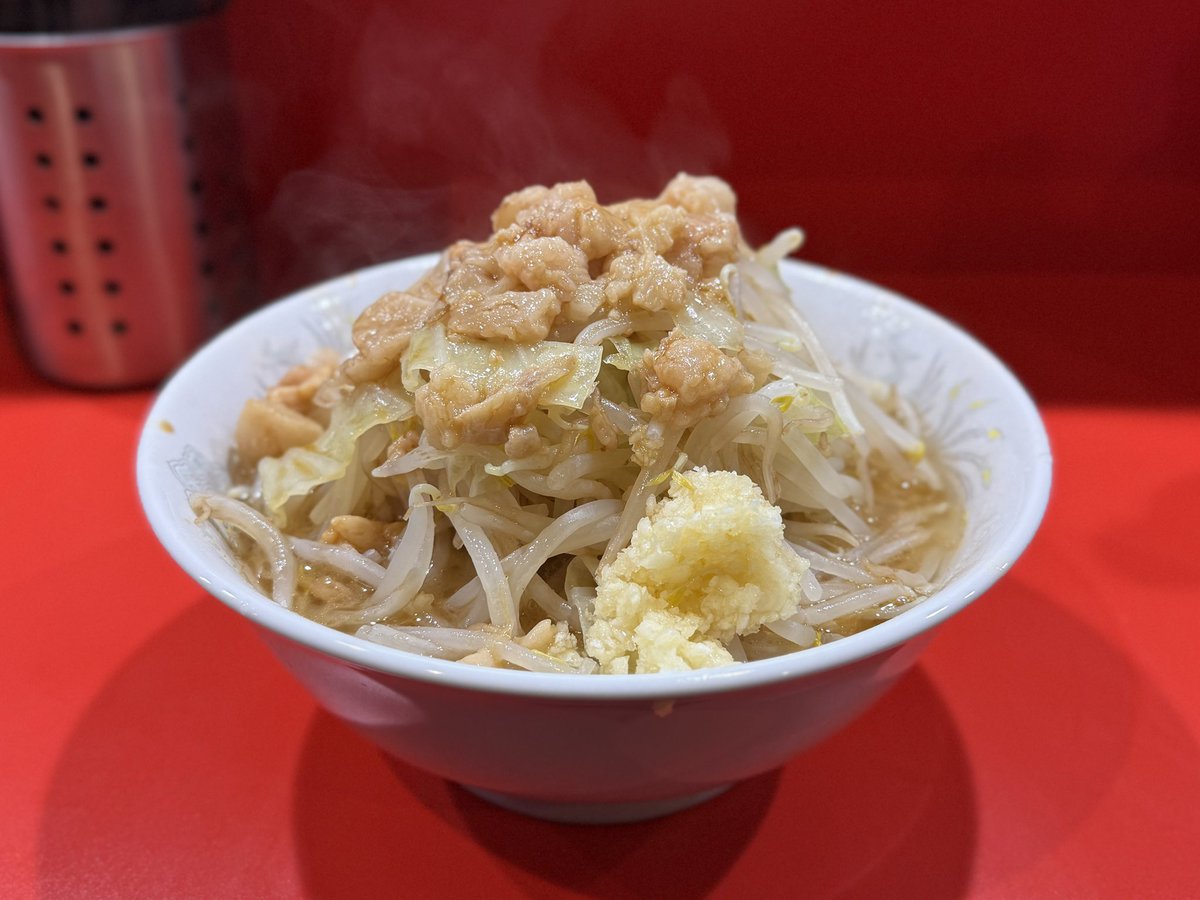 susuru_tv's tweet photo. ラーメン二郎 名古屋大曽根店
2時間50分並んだ。超うまい https://t.co/zurzm65WSi