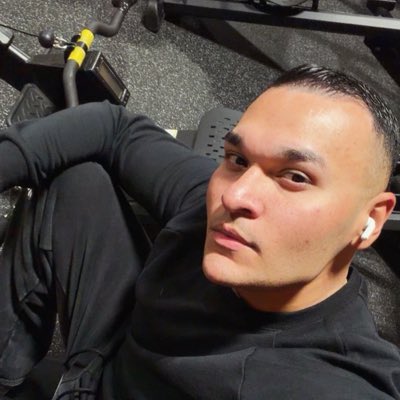 kendralawson_'s tweet photo. #NewProfilePic https://t.co/rY6tA5FIPc