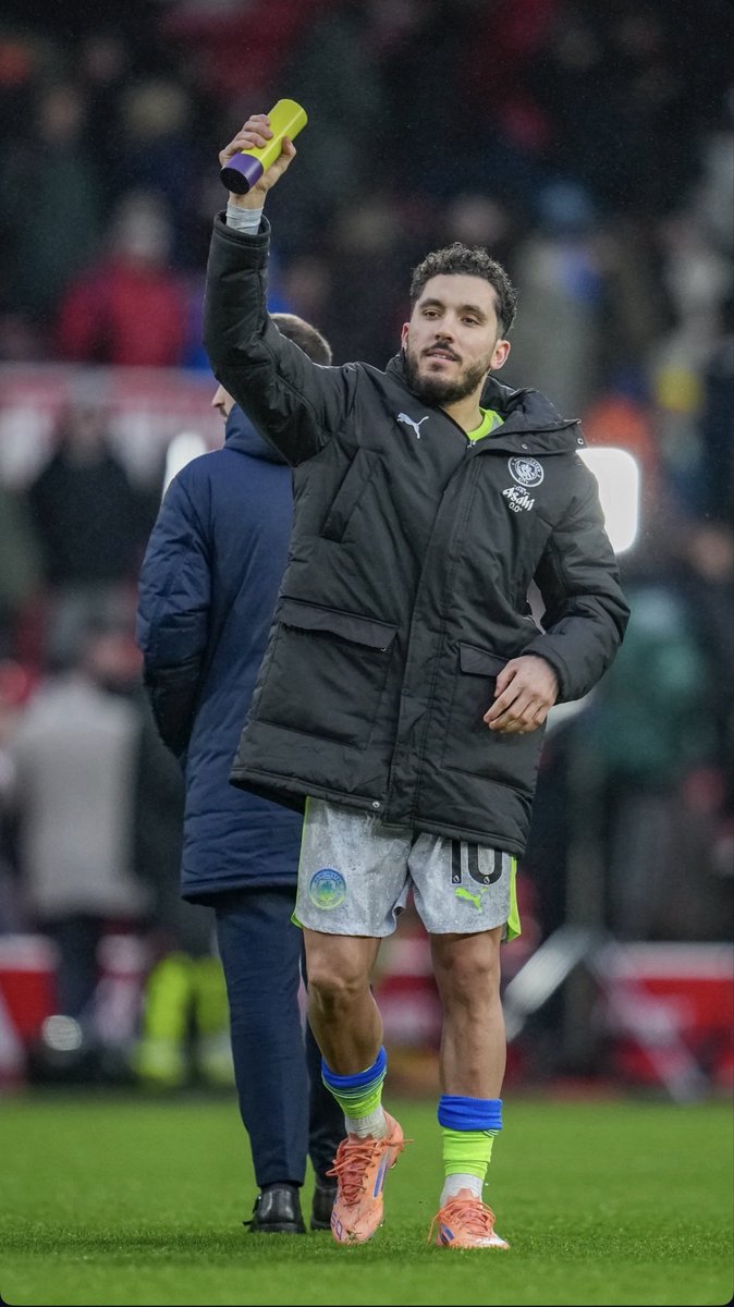 🇫🇷 Faut sérieusement penser à imposer Rayan Cherki dans le onze de l’Equipe de France si les Bleus veulent espérer une victoire à la Coupe du Monde. 

Il a tout ce dont manque le collectif de Deschamps. Je rectifie: il a tout.

Point à la ligne. #MCI #EDF