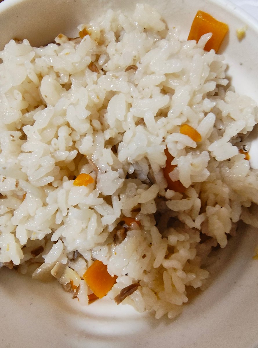 n821_billy's tweet photo. 朝御飯は
食べもの中で一番好きな数の子と
炊き込みご飯 https://t.co/H4SyRtlg3l