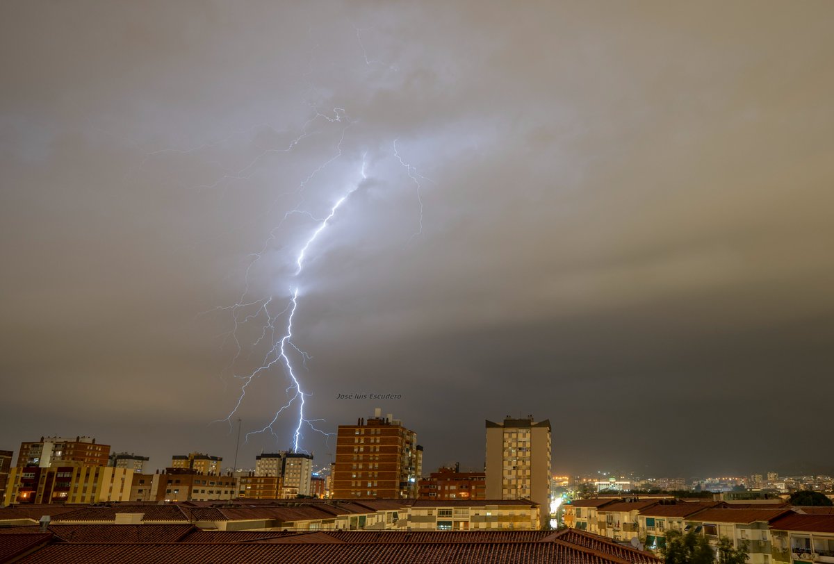 Más de cerca , con recorte.