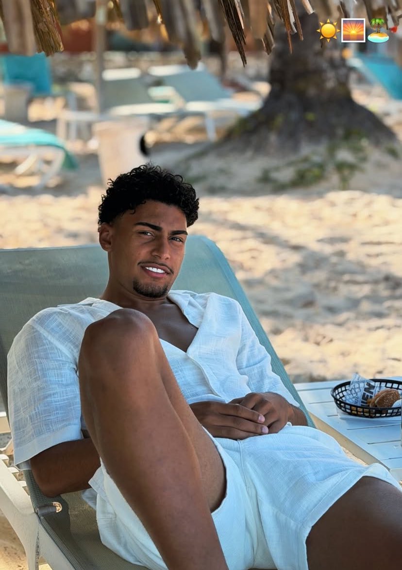 palweiraz's tweet image. “os jogadores sentem a derrota igual o torcedor"

os jogadores sentindo a derrota: