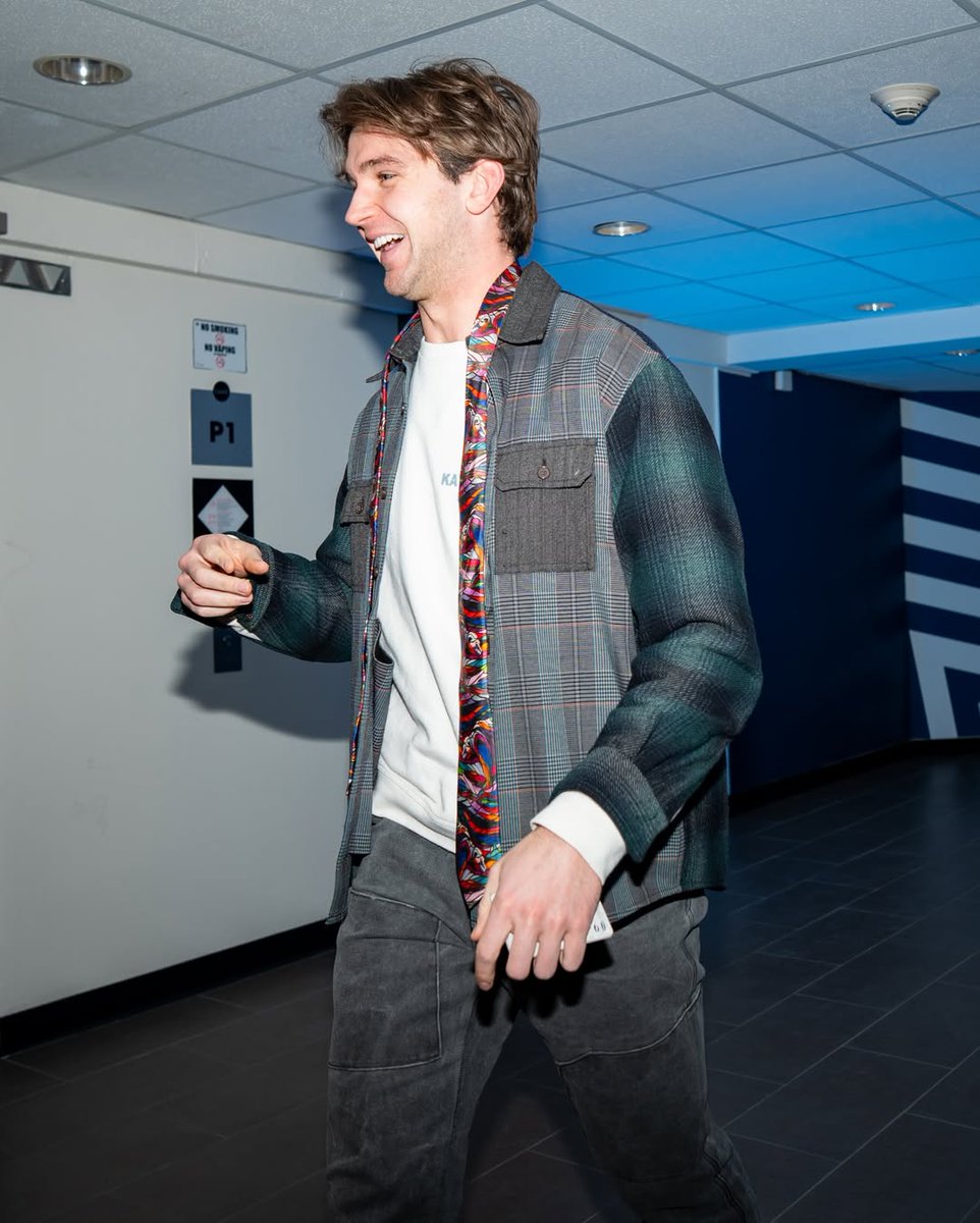 leafswoll's tweet image. JOSEPH WOLL SIGN OF LIFE AND HE'S SO HAPPY