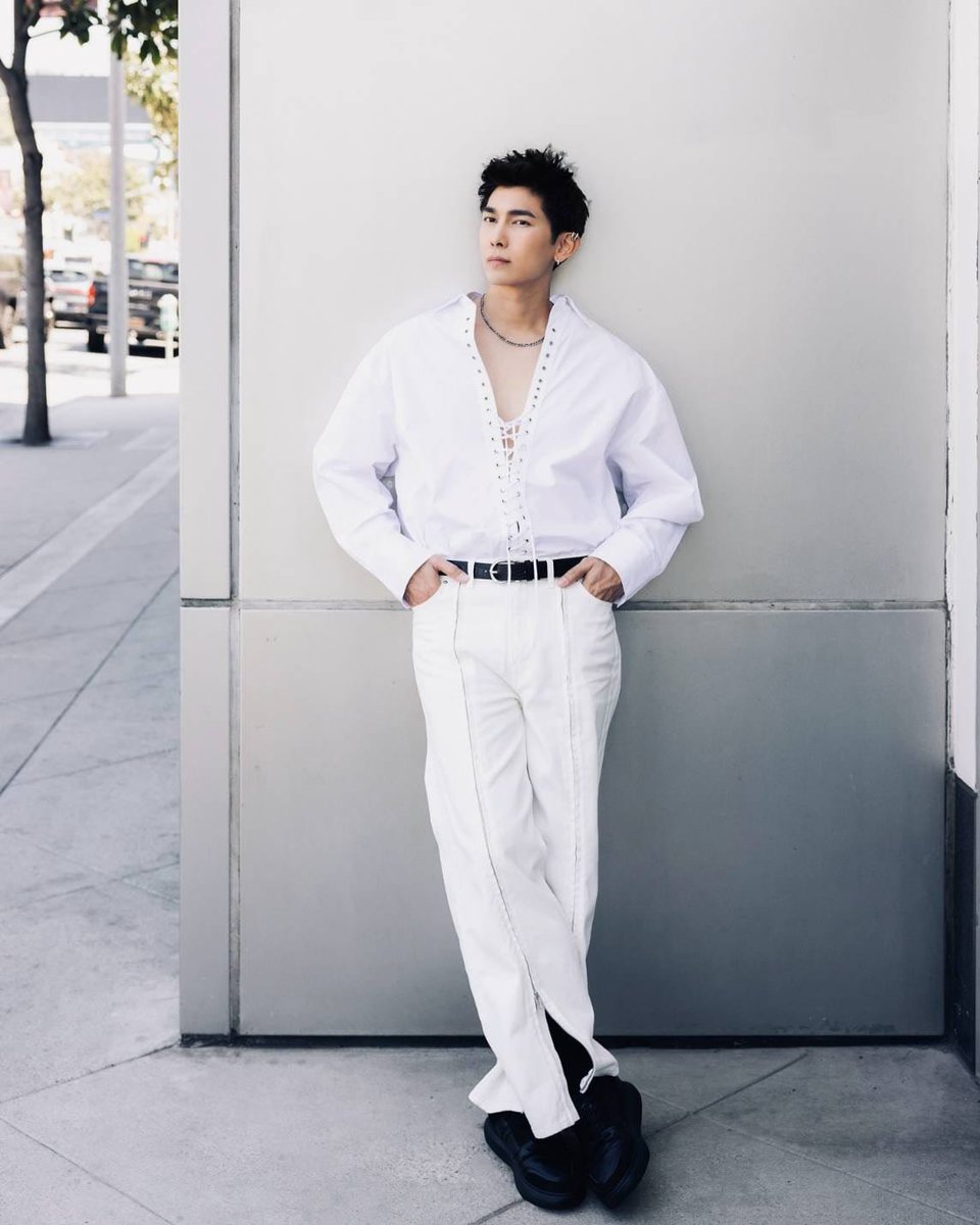 Mayramewlions's tweet image. Wishing you a wonderful day filled with prosperity and love, my precious angel. 

@MSuppasit
#MewSuppasit
#มิวศุภศิษฏ์