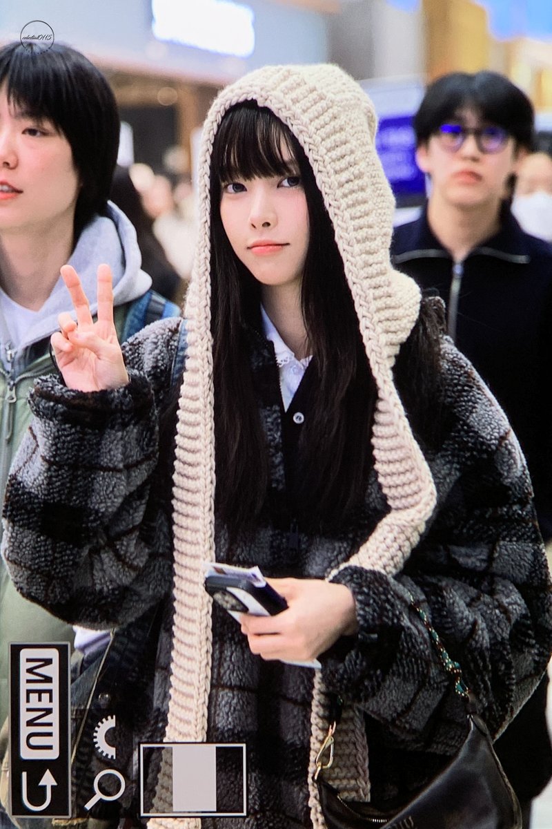 celestial0115's tweet image. 251228  

#윤아 #아일릿 #ILLIT #YUNAH