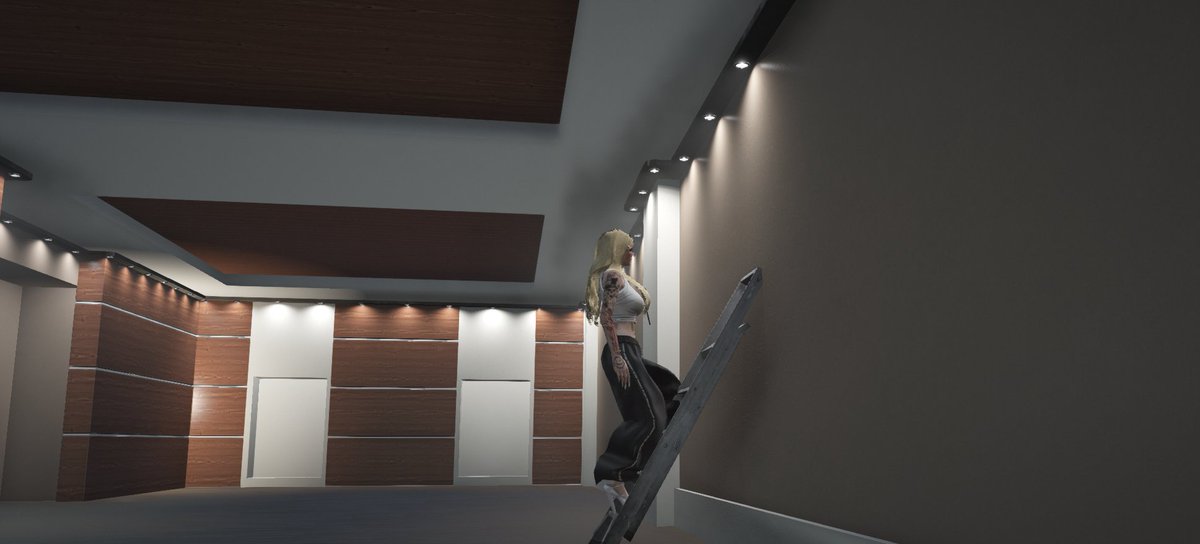 يتم تشطيب وتركيب لمبات