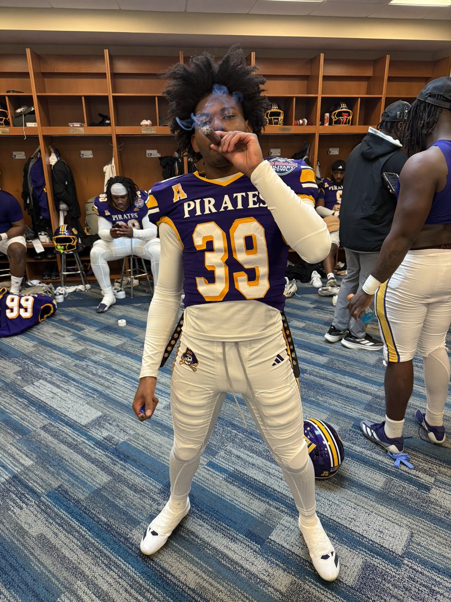 Angelo Ross tweet media