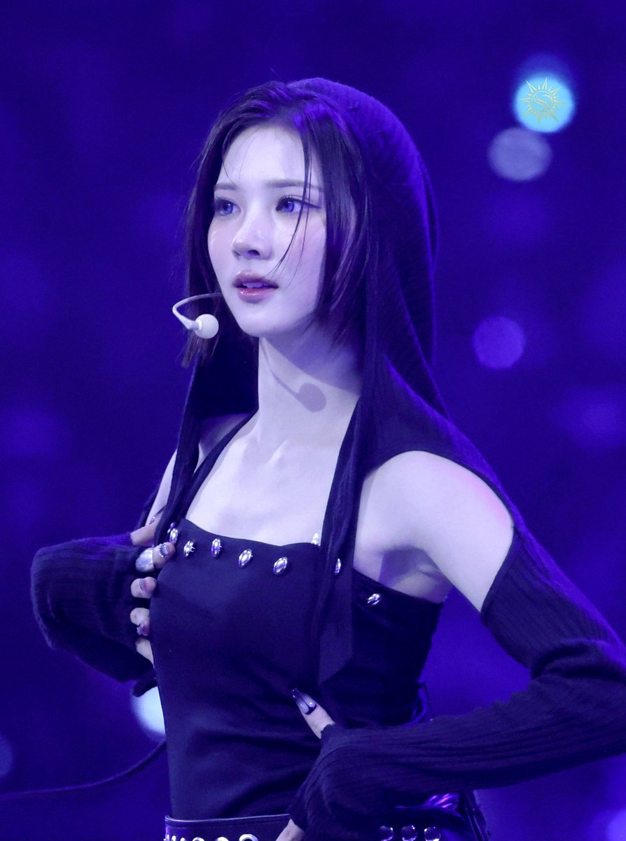 http__38's tweet image. 251225 가요대전
#하츠투하츠 #하츠투하츠지우 #최지우 #JIWOO #H2H #Hearts2Hearts