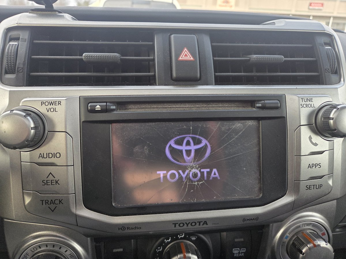 WJakeStateFarm's tweet image. Out with old and busted and in with the new hotness