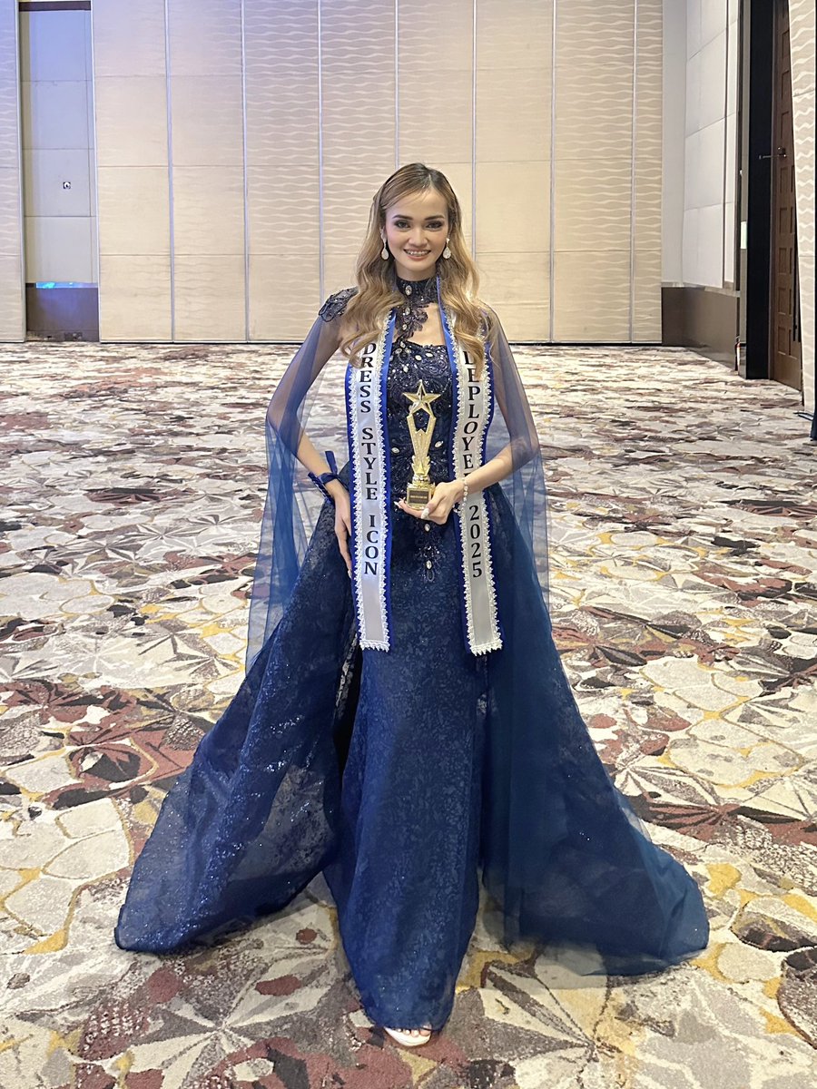 sandraaaxbb's tweet photo. Dress Style Icon 2025 ✨ https://t.co/nhAJRaiBXB