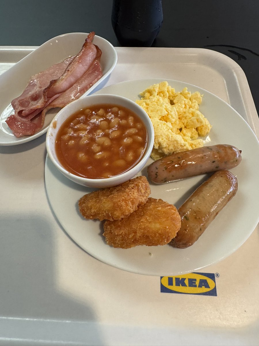 tuppaware's tweet image. Young daddy hunting at ikea