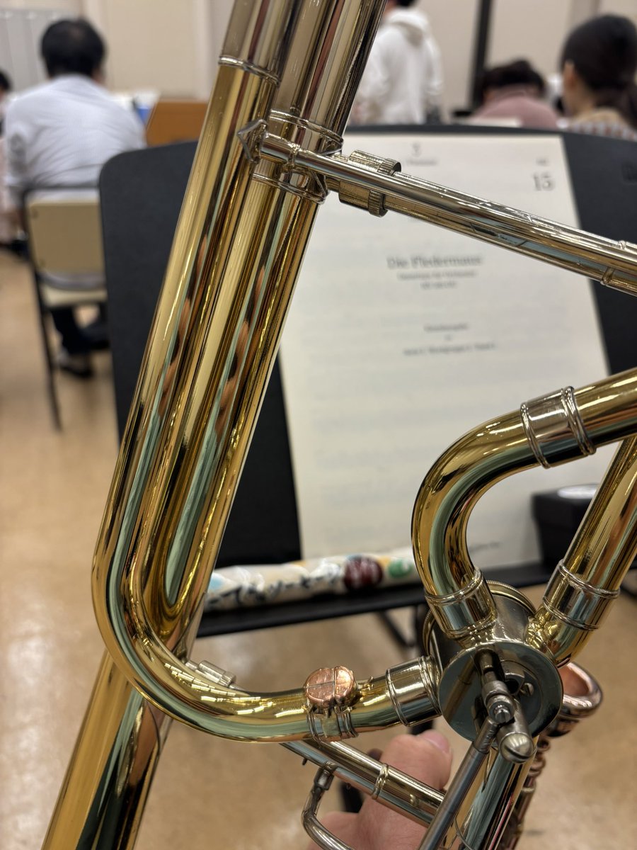 makihabara's tweet image. 気付いたらBACHが２本。。
赤ベルの製造やめてしまうそうで
#BACHBRASS #BLAKUR