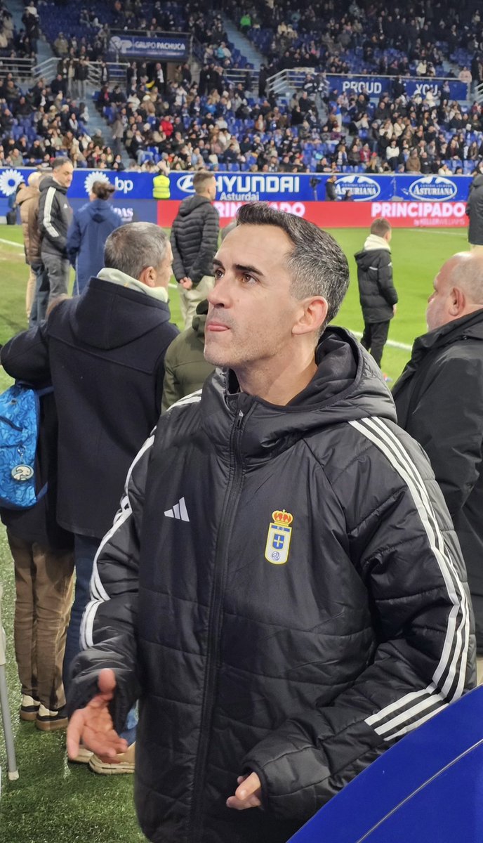 MiguelLinaresCF's tweet photo. ¡Volver a mirar a la grada del Tartiere desde abajo 🥹! 💙 https://t.co/Gb4ijdaa5w