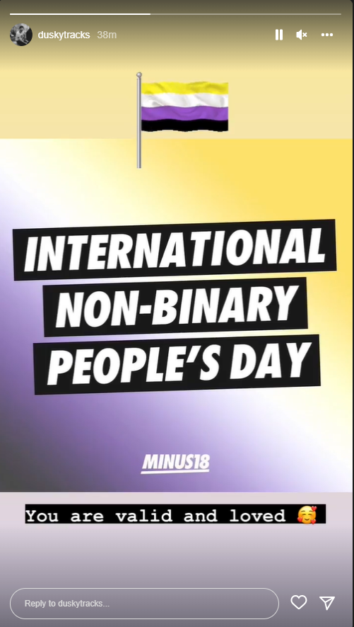 HEYY sorry im not so active rn. I have the holidays off from work and I just wanted to chill (also the AI thing sucks) but just wanted to say that today is the 2 year anniversary of my top surgery ✌️😝
Lucas posted this like a week after my first doc appt in jul 2022 lol