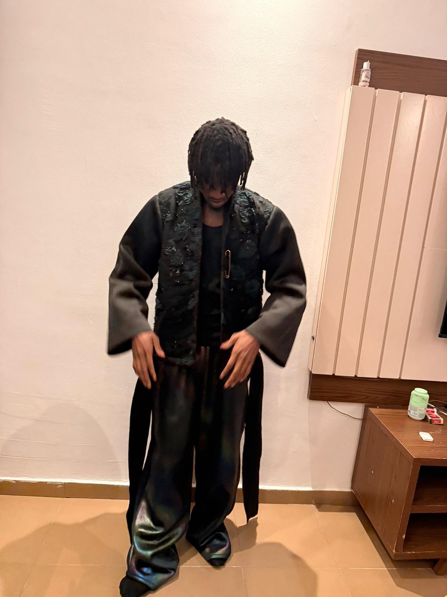 Joyeux anniversaire à moi, merci à tous ceux qui soutiennent. Merci à ceux qui étaient au concert hier, malgré la pluie certains sont restés on a fait notre show comme il se devait. 
On devient encore plus mature. Merci seigneur pour cette nouvelle bougie que je vais souffler ❤️