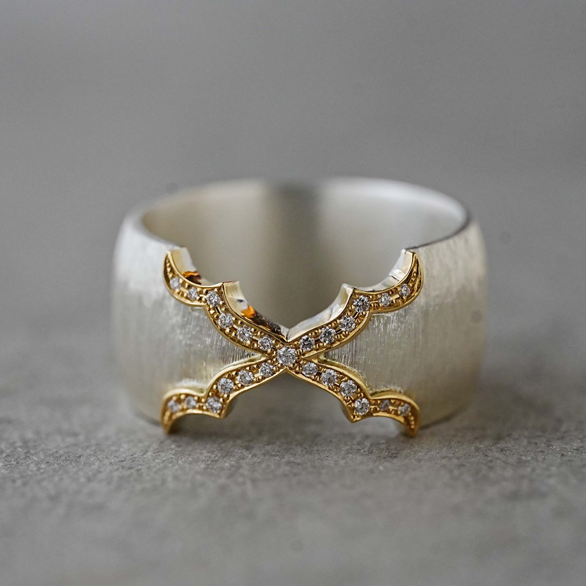 こちらの新作リングも、12/30までオンラインショップにてオーダー受付